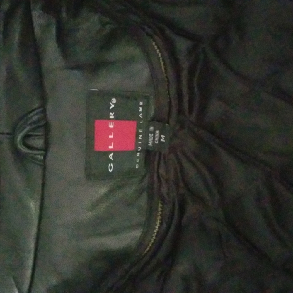 Gallery Brand | Genuine Lamb Black Leather Coat | Size Medium - Picture 5 of 7